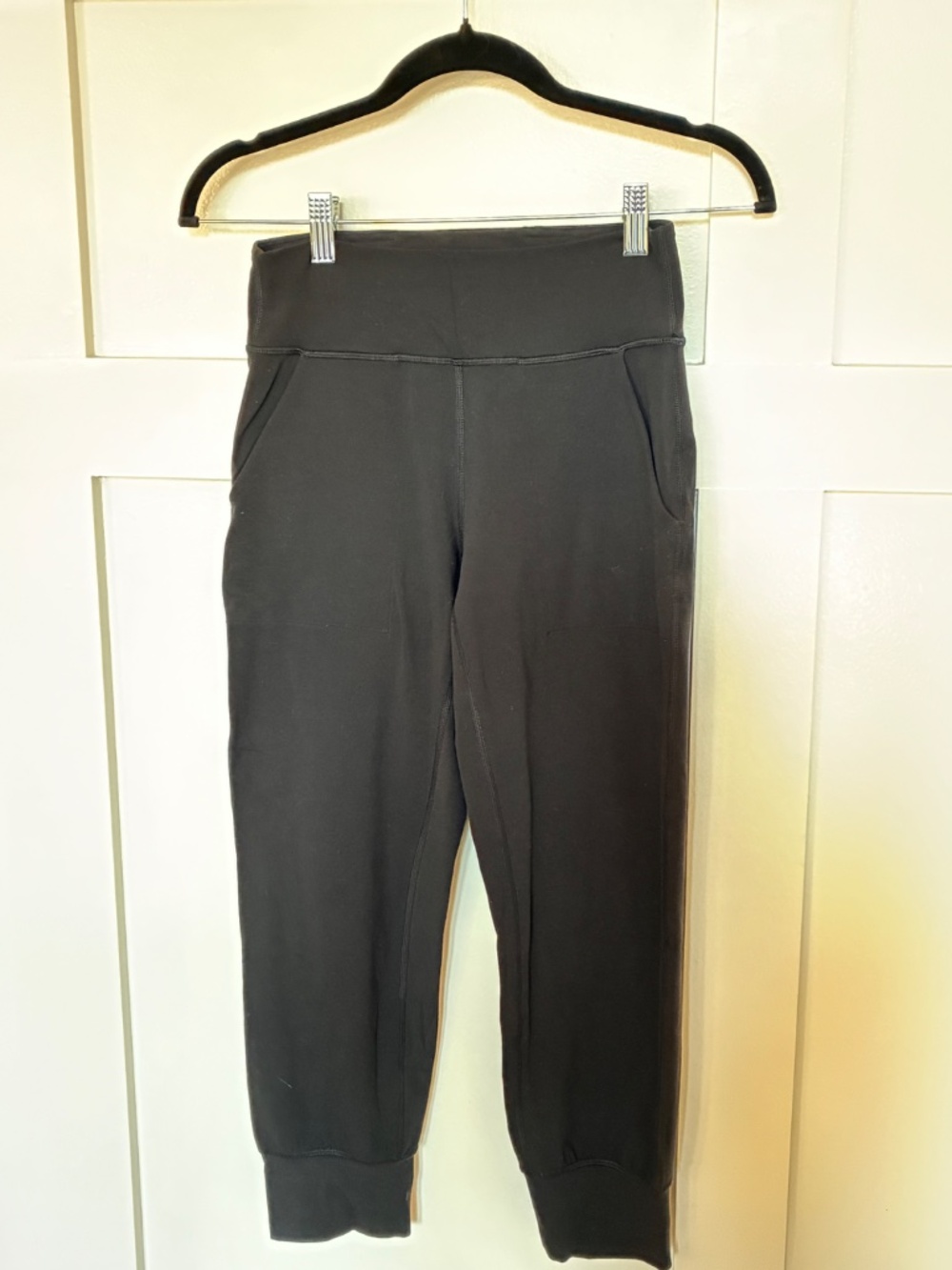 Lululemon High Rise Align Crop jogger